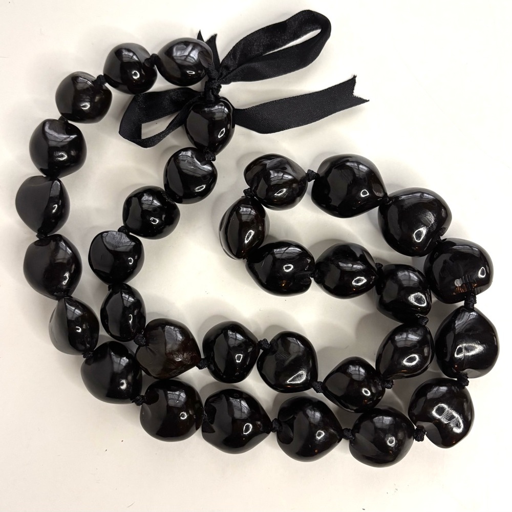 Black Hawaiian Kukui Nut Beaded Necklace Weddings Graduation Celebrations 32”